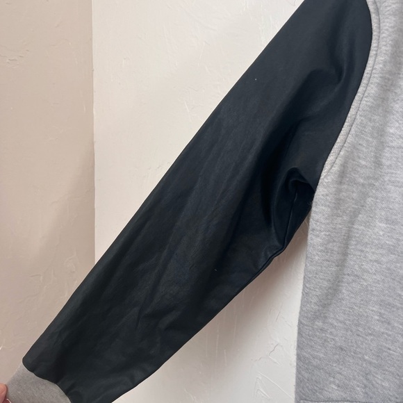 NWT Current/ElliottThe Classic Varsity jacket size 3 Large - Picture 4 of 8